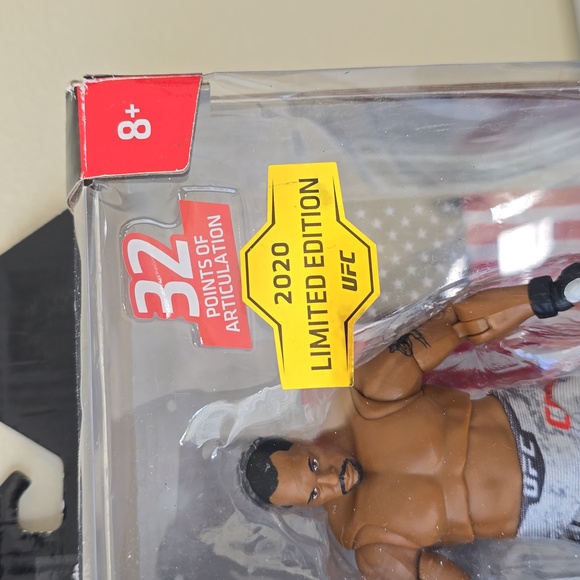 🆕️ UFC Daniel Cormier Action Figure - Picture 5 of 5